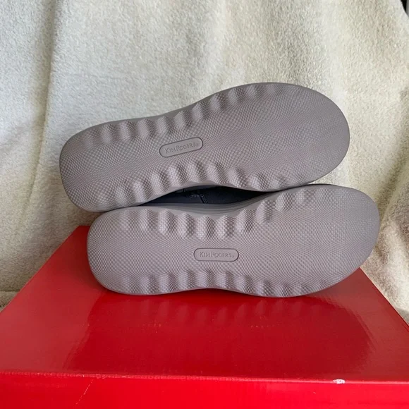 Kim Rogers Winter Boots - Picture 5 of 7